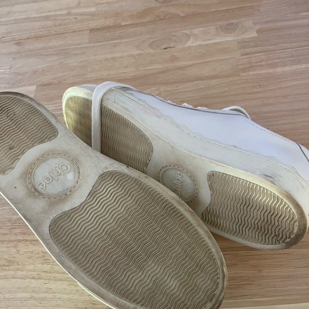 Chloé White Sneakers with Black Logo - Picture 5 of 11